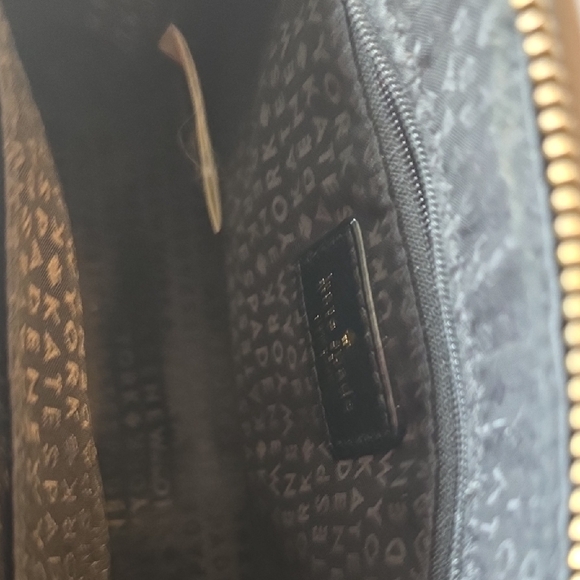 Kate Spade Classic Black and Cream Bag 10x8 - Picture 10 of 10